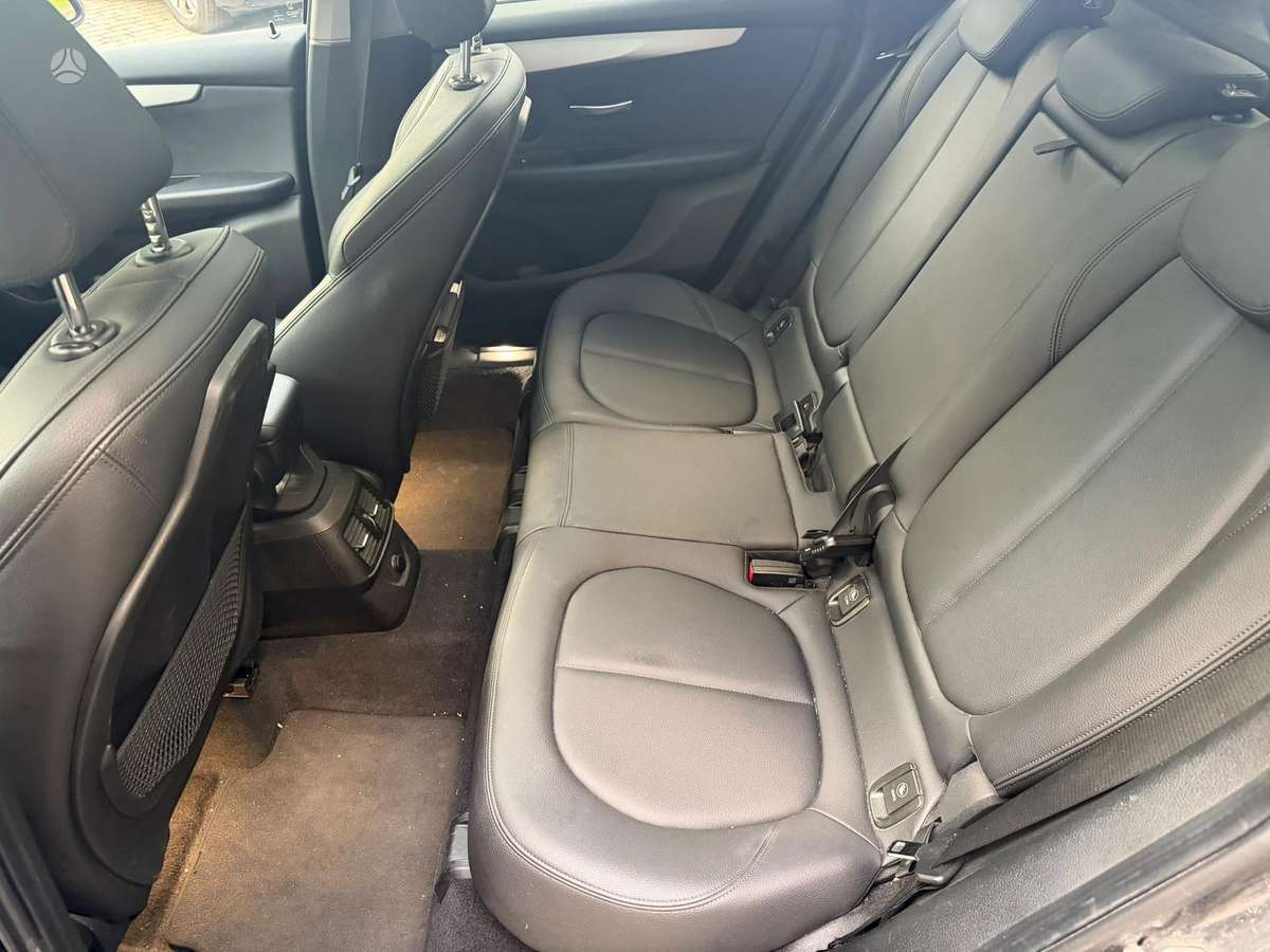 BMW 216 Active Tourer, hatchback