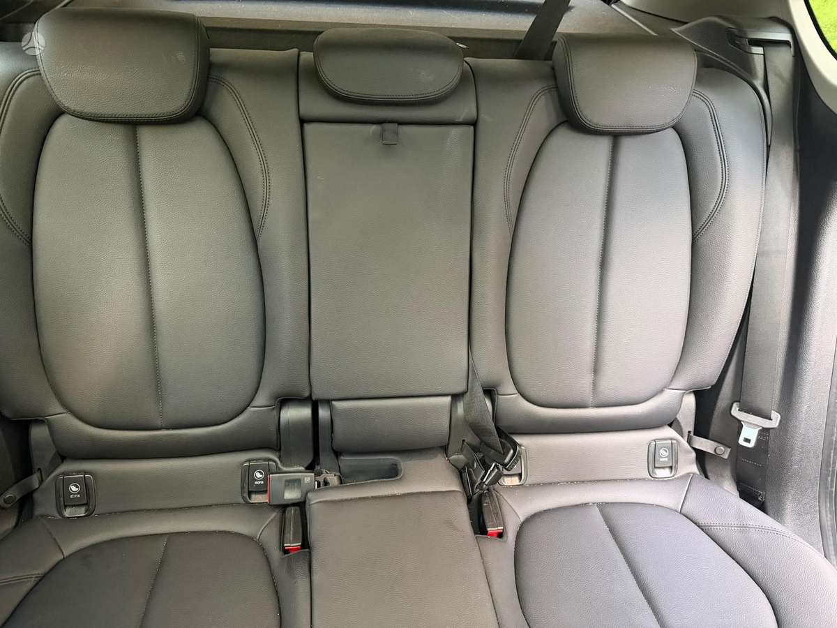 BMW 216 Active Tourer, hatchback