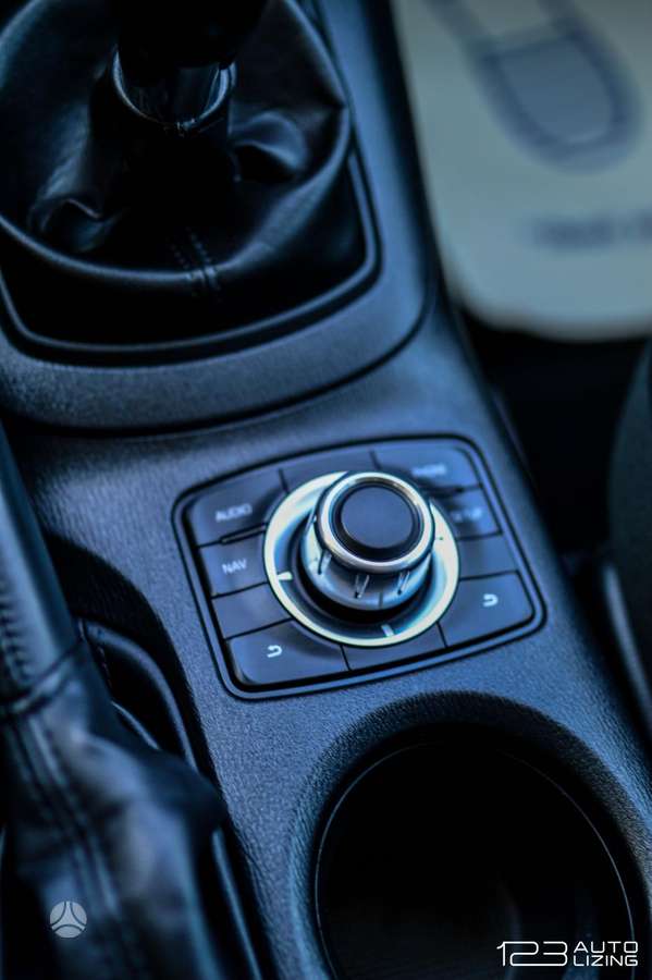 Mazda CX-5, 2.2 l., off-road / crossover