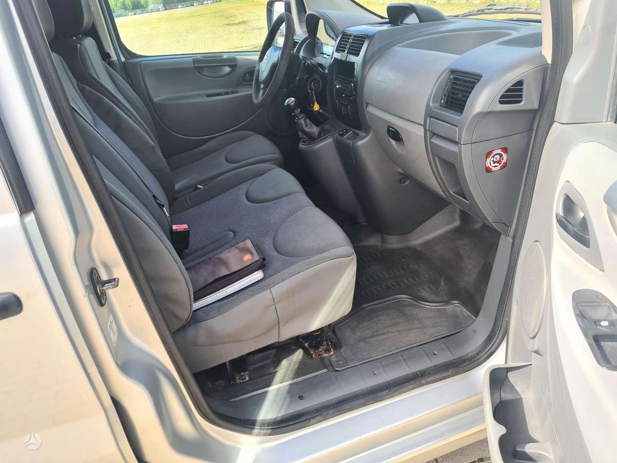 Citroen Jumpy, 2.0 l., passenger minibus