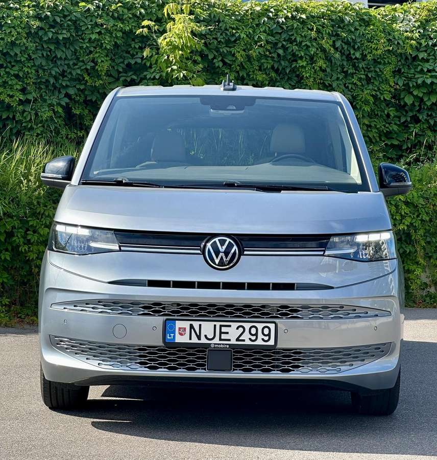 Volkswagen Multivan, 1.5 l., Минивэн