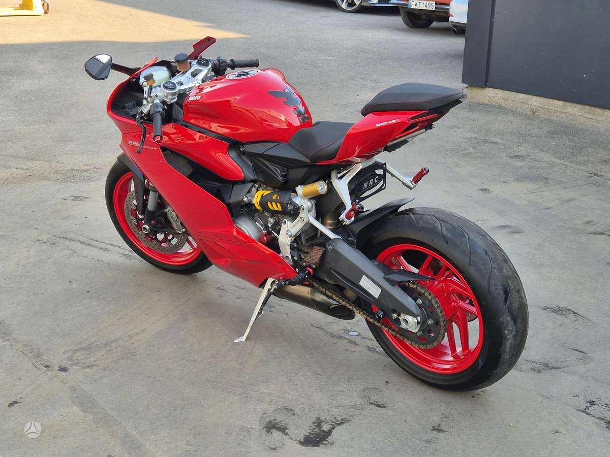 Ducati Panigale 898cc, спортбайки / superbikes