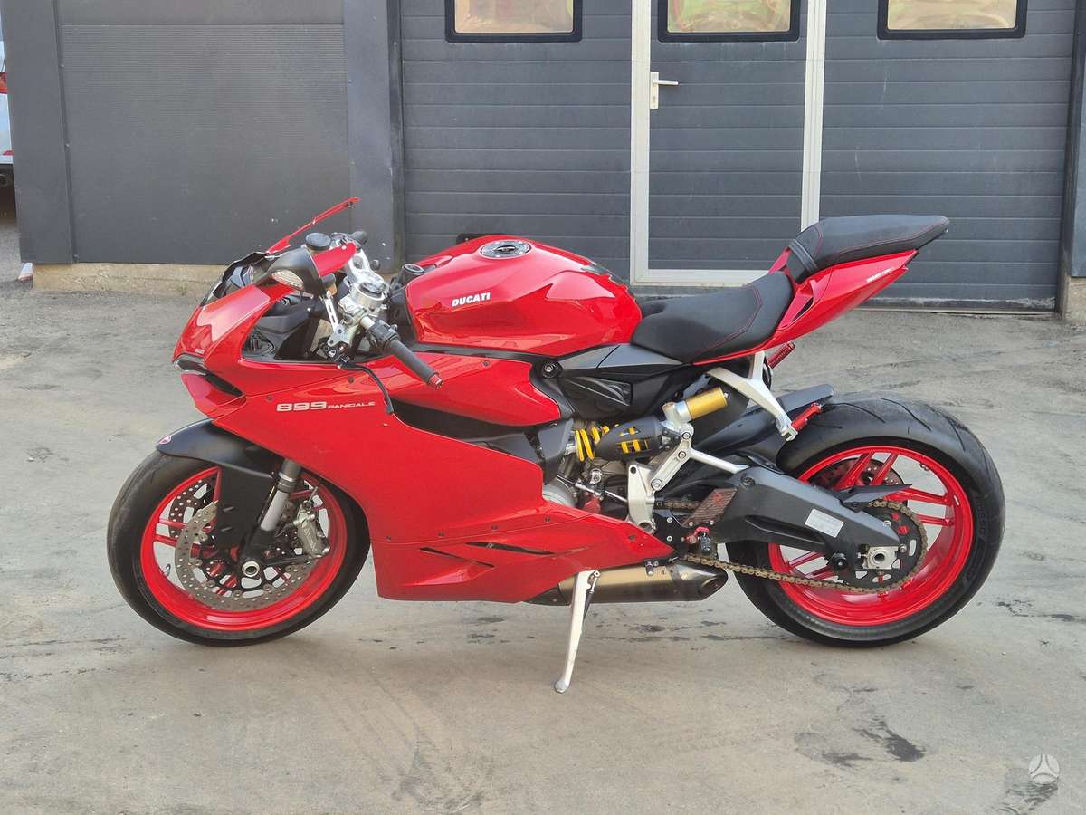 Ducati Panigale 898cc, спортбайки / superbikes
