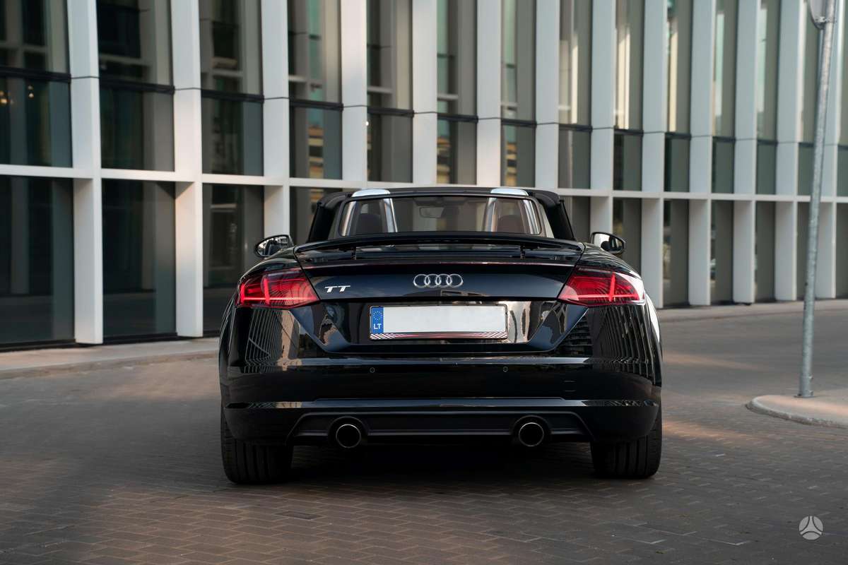 Audi TT, 1.8 l., convertible