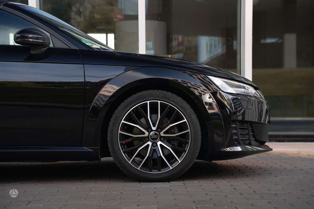 Audi TT, 1.8 l., convertible