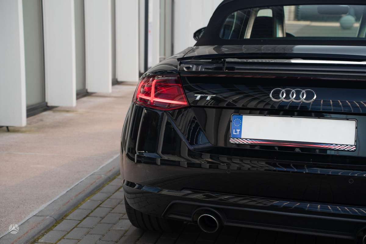 Audi TT, 1.8 l., convertible