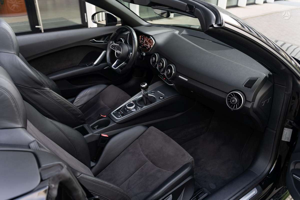 Audi TT, 1.8 l., convertible