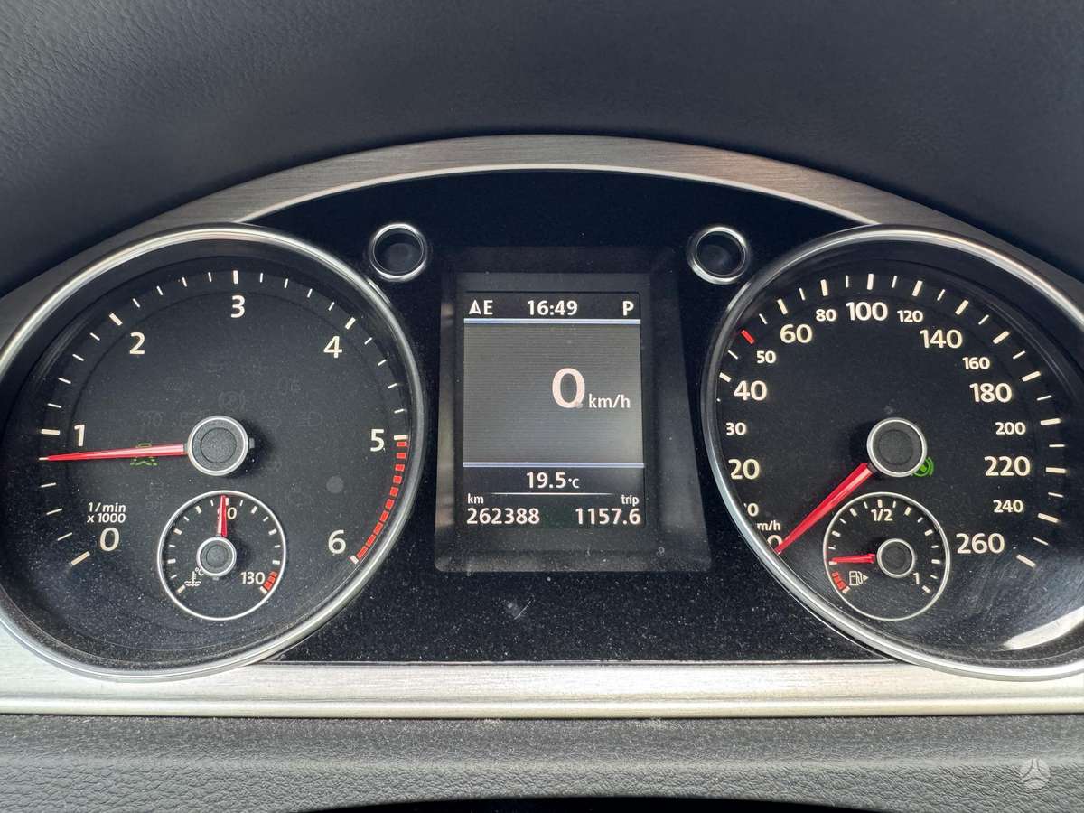 Volkswagen Passat, 2.0 l., Универсал