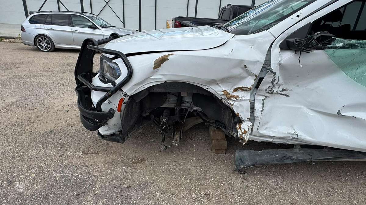 Dodge Durango, 5.7 l., off-road / crossover