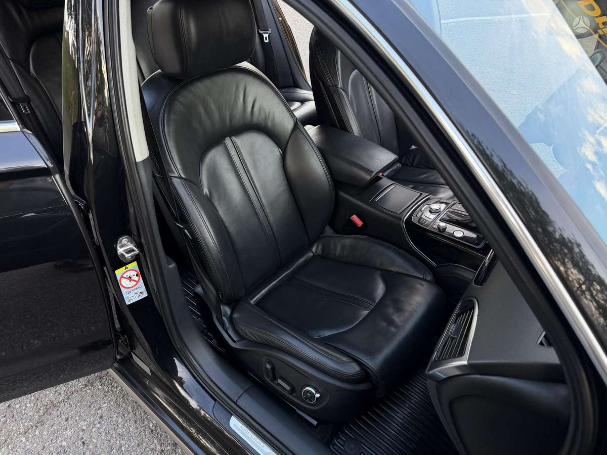 Audi A6 allroad, 3.0 l., Универсал
