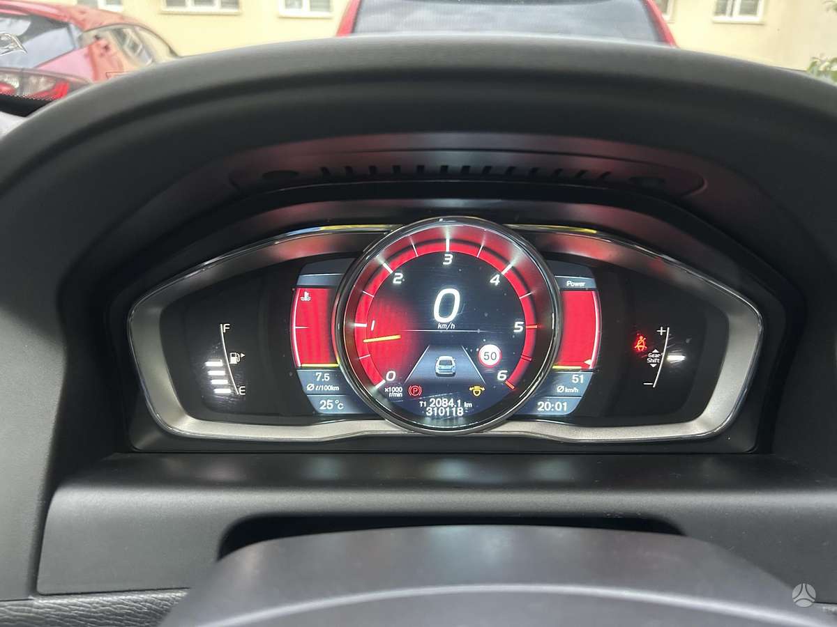 Volvo XC60 - 2