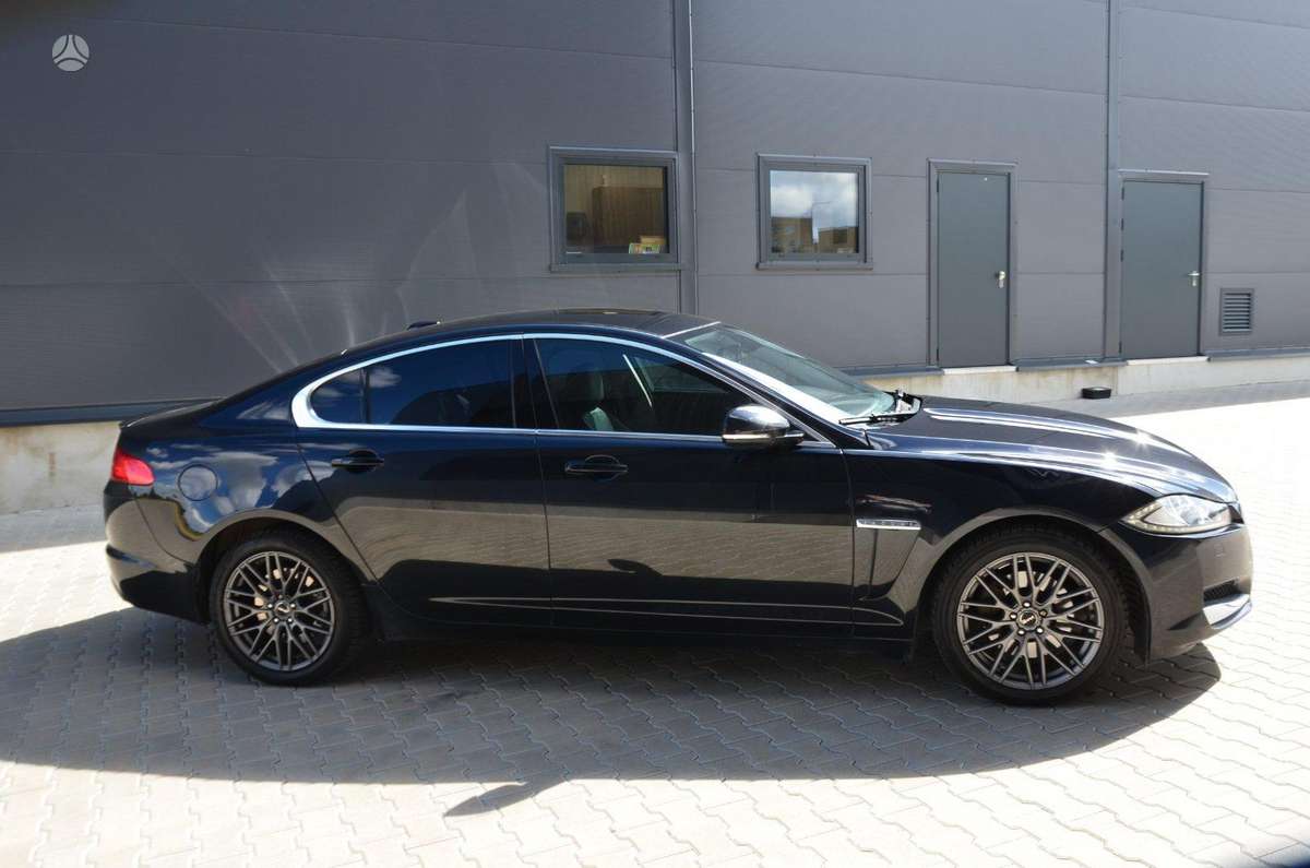 Jaguar XF, 2.2 l., Седан