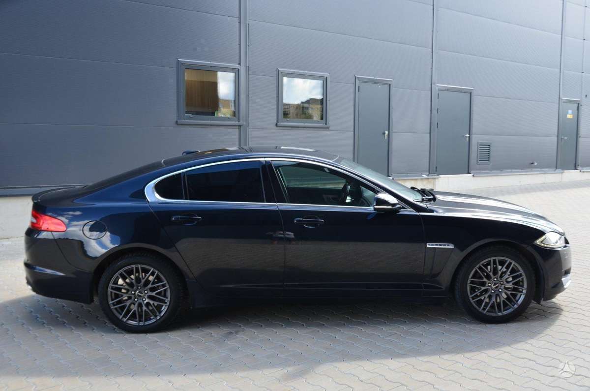 Jaguar XF, 2.2 l., Седан
