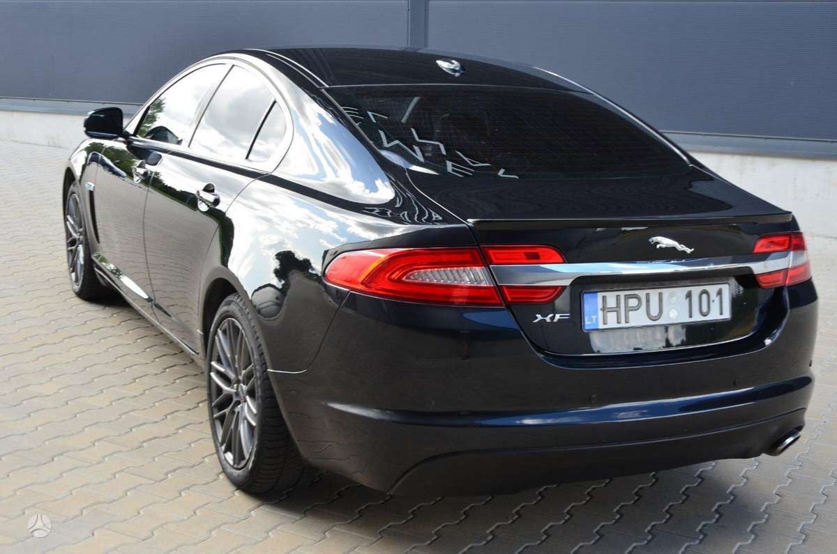 Jaguar XF, 2.2 l., Седан