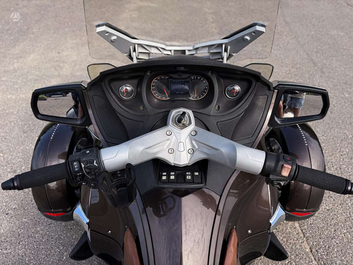 Can-Am Spyder 1000cc, trikes