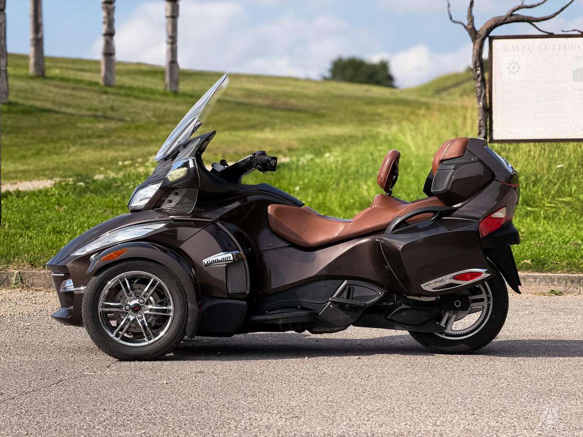 Can-Am Spyder 1000cc, трициклы