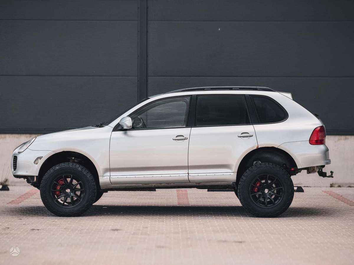 Porsche Cayenne - 5