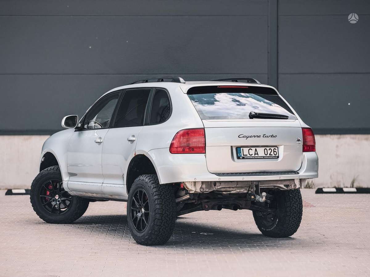 Porsche Cayenne - 6