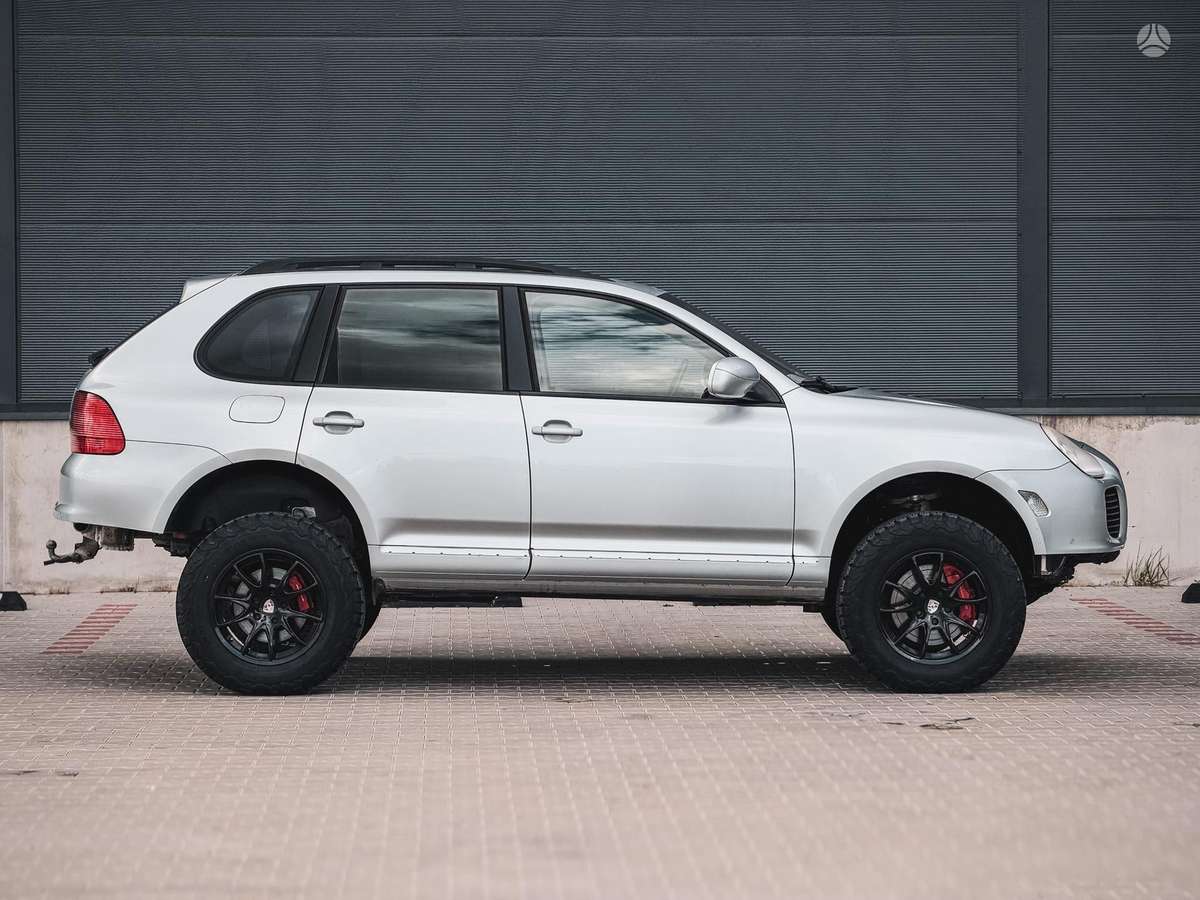 Porsche Cayenne - 7