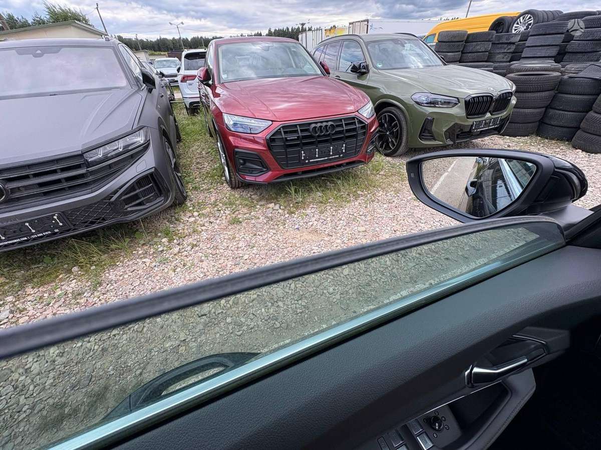 Audi e-tron, 95 kWh, off-road / crossover