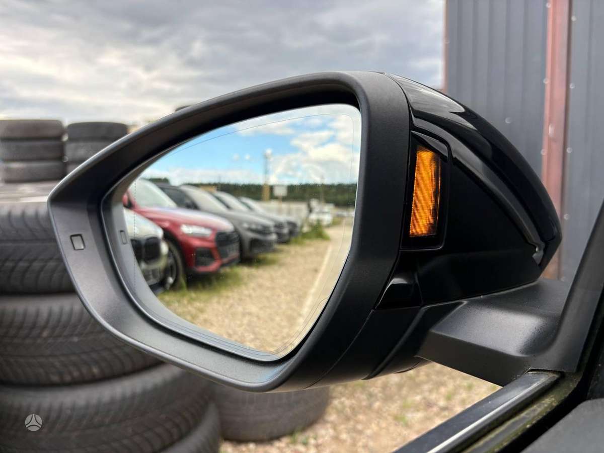 Audi e-tron, 95 kWh, off-road / crossover