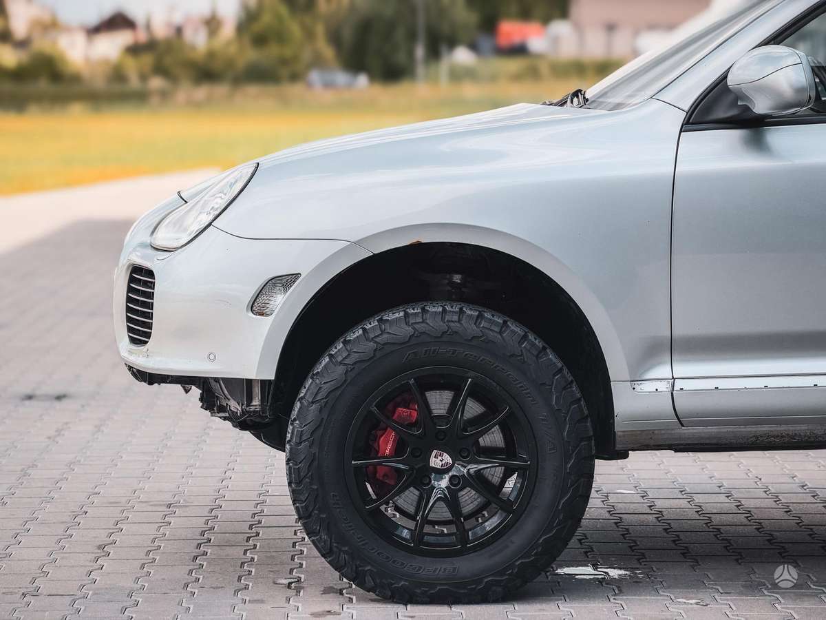 Porsche Cayenne - 12