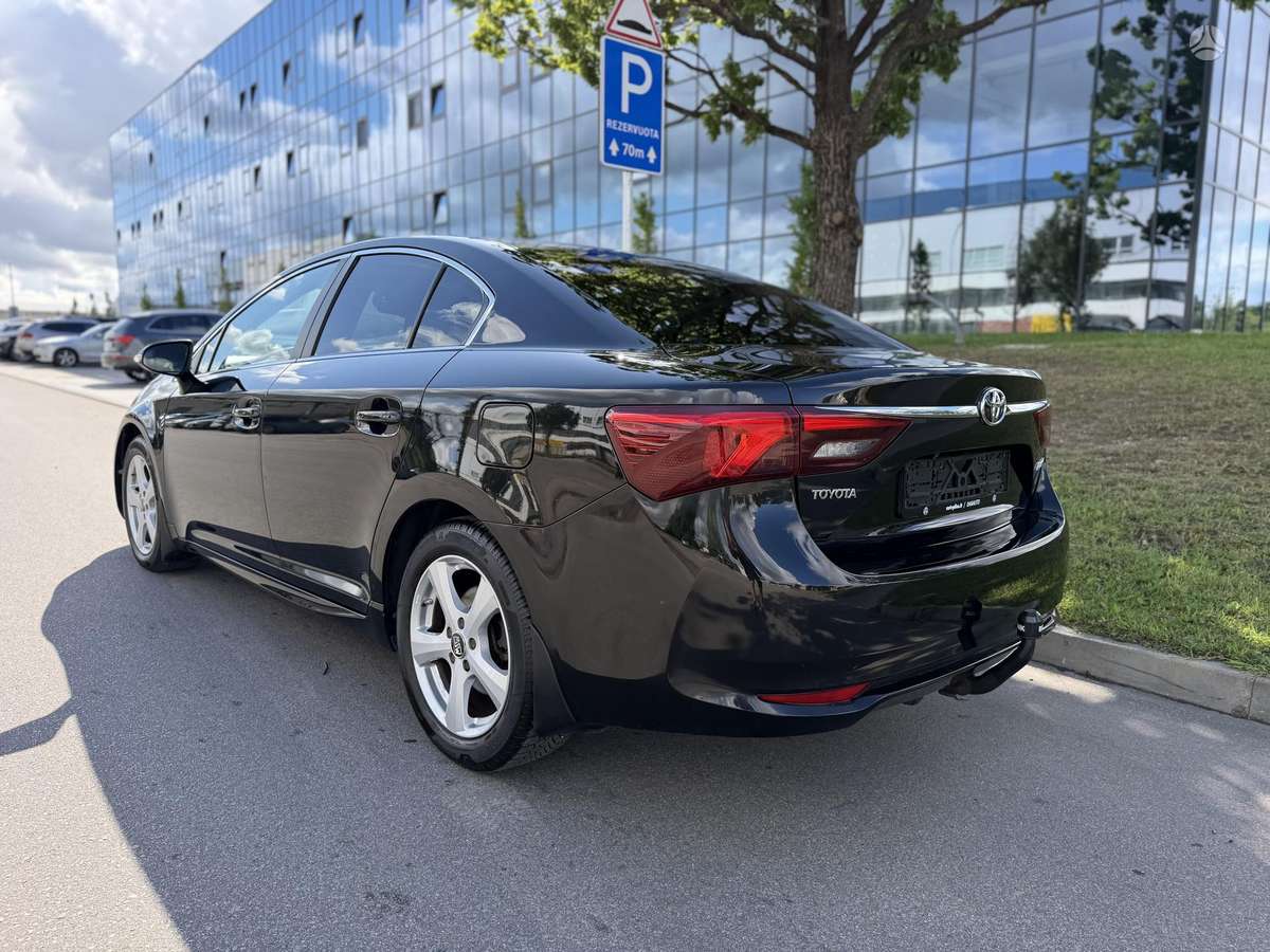 Toyota Avensis - 7