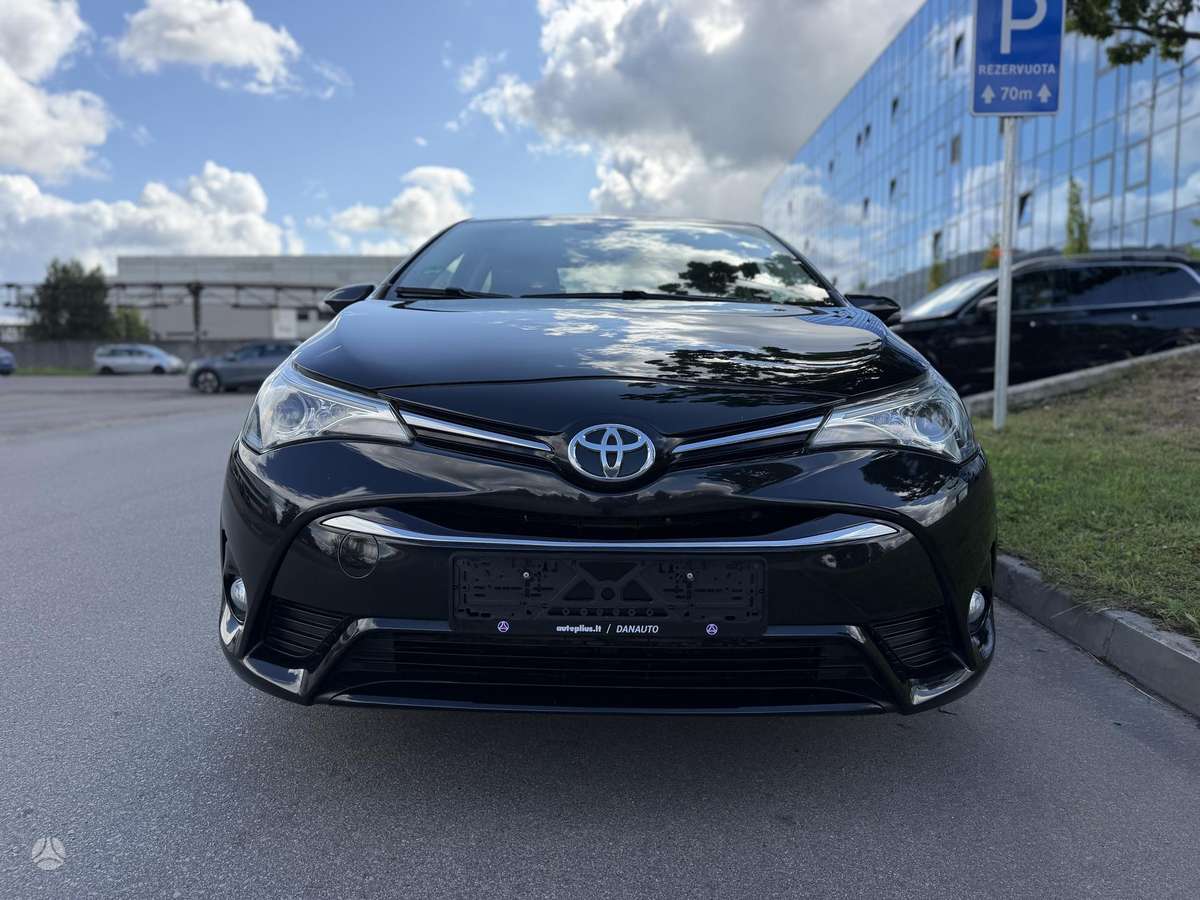 Toyota Avensis - 5