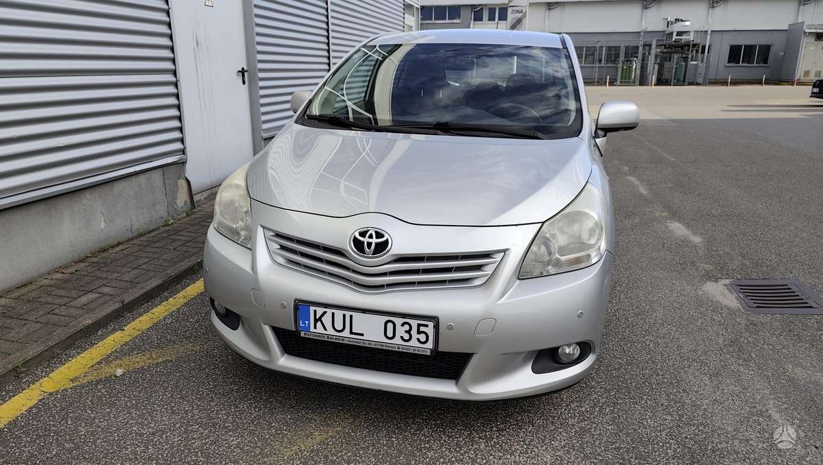 Toyota Verso - 2