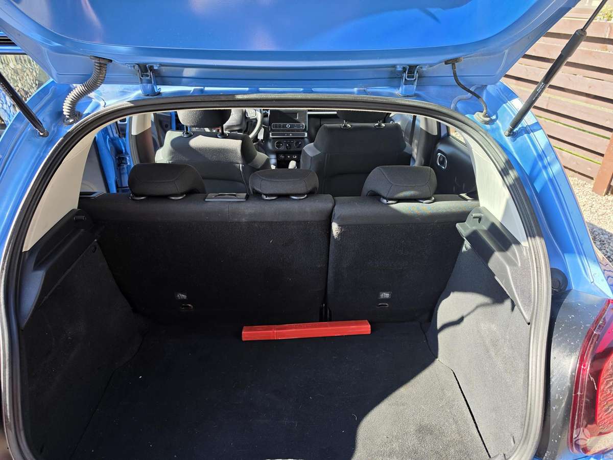 Citroen C3, 1.2 l., hatchback