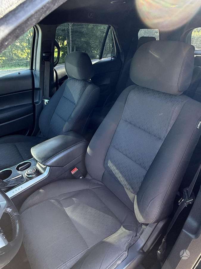 Ford Explorer, 3.5 l., off-road / crossover