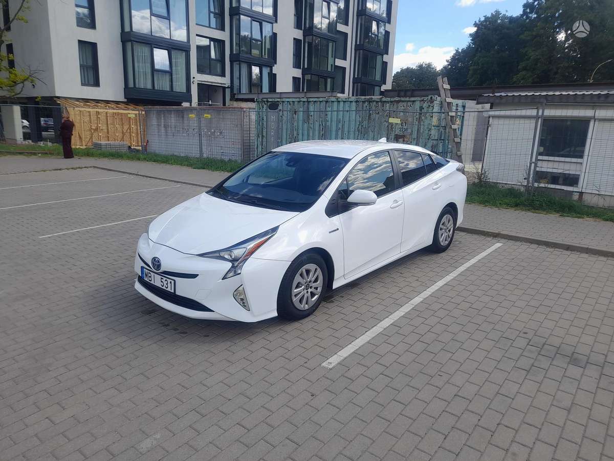 Toyota Prius - 2