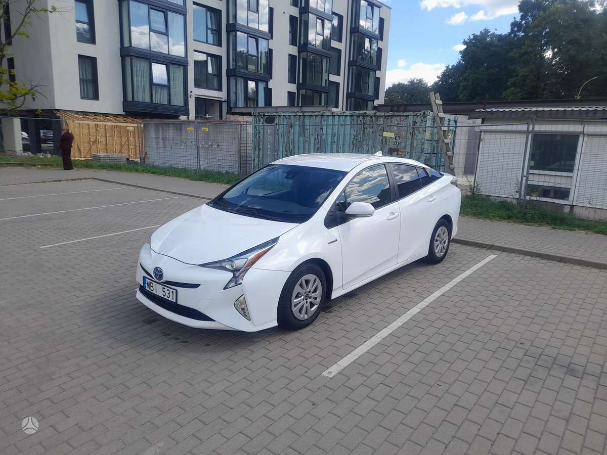 Toyota Prius - 5