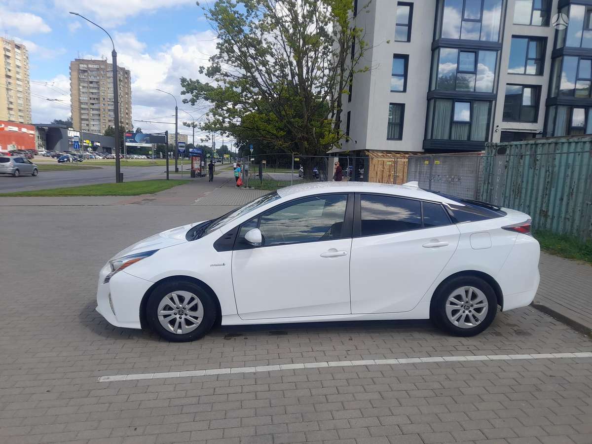 Toyota Prius - 6