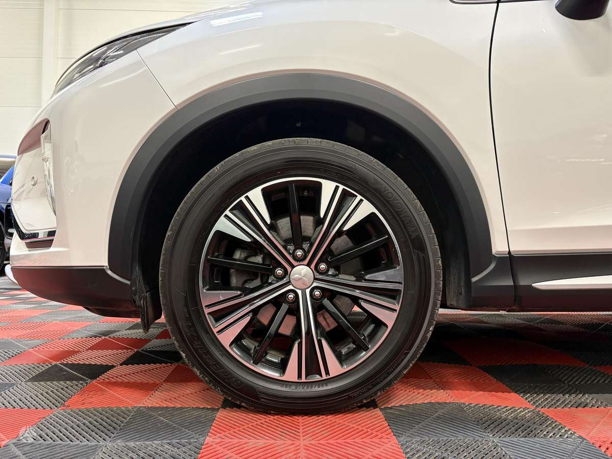 Mitsubishi Eclipse Cross, 1.5 l., off-road / crossover
