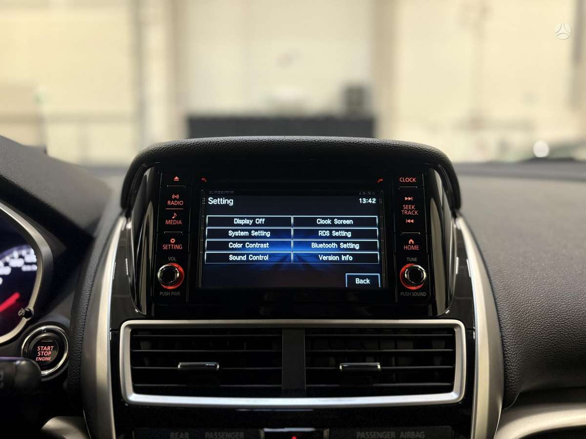 Mitsubishi Eclipse Cross, 1.5 l., off-road / crossover