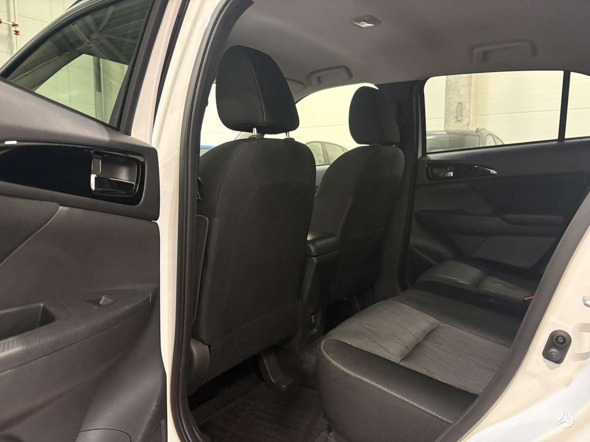 Mitsubishi Eclipse Cross, 1.5 l., off-road / crossover