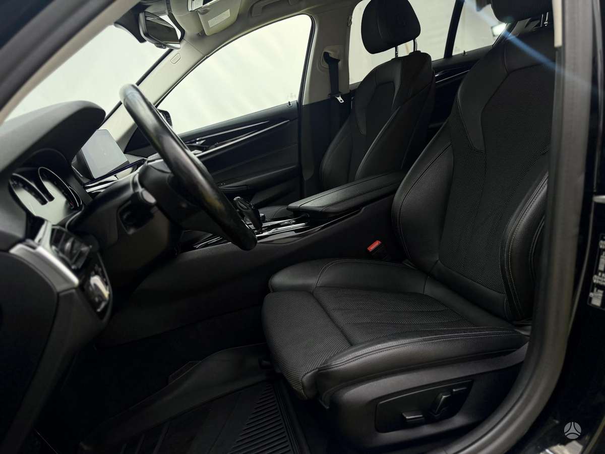 BMW 518, 2.0 l., Седан