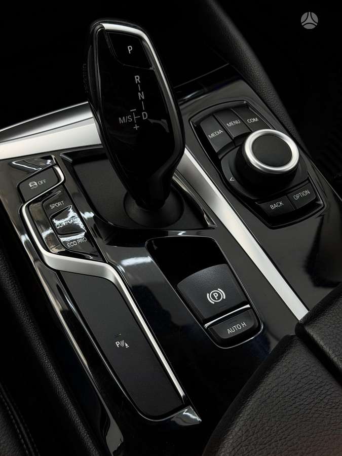 BMW 518, 2.0 l., Седан
