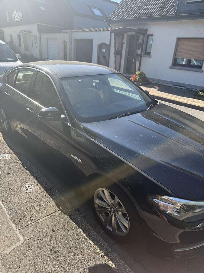 BMW 520, 2.0 l., Седан