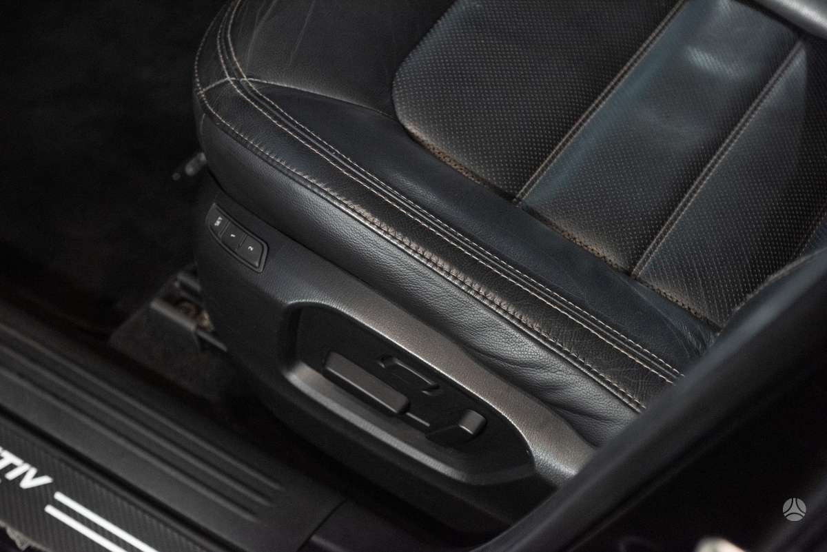 Mazda CX-5, 2.0 l., off-road / crossover