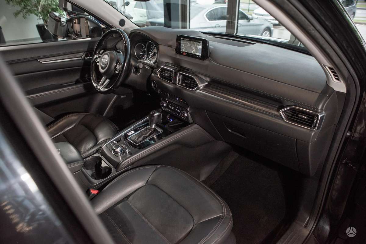 Mazda CX-5, 2.0 l., off-road / crossover