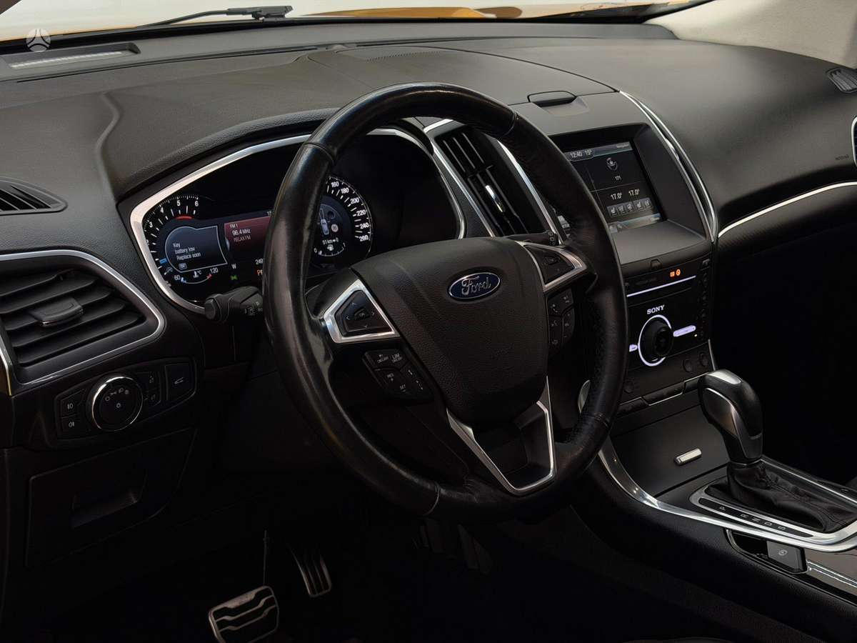 Ford Edge, 2.0 l., off-road / crossover