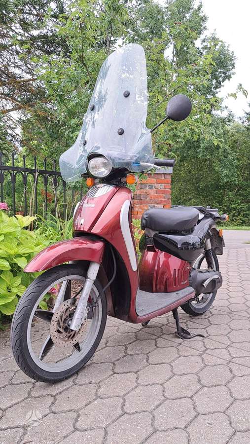 Aprilia Scarabeo 49cc, scooters / mopeds
