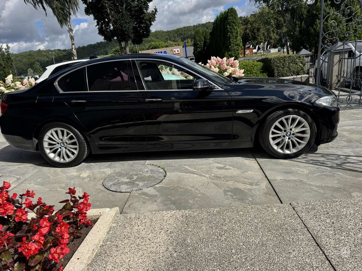 BMW 520, 2.0 l., Седан