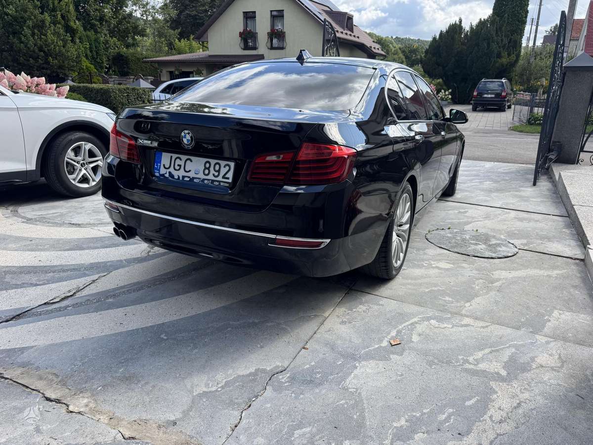 BMW 520, 2.0 l., Седан