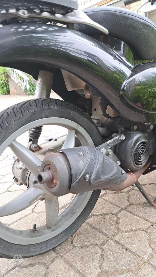 Aprilia Scarabeo 49cc, scooters / mopeds