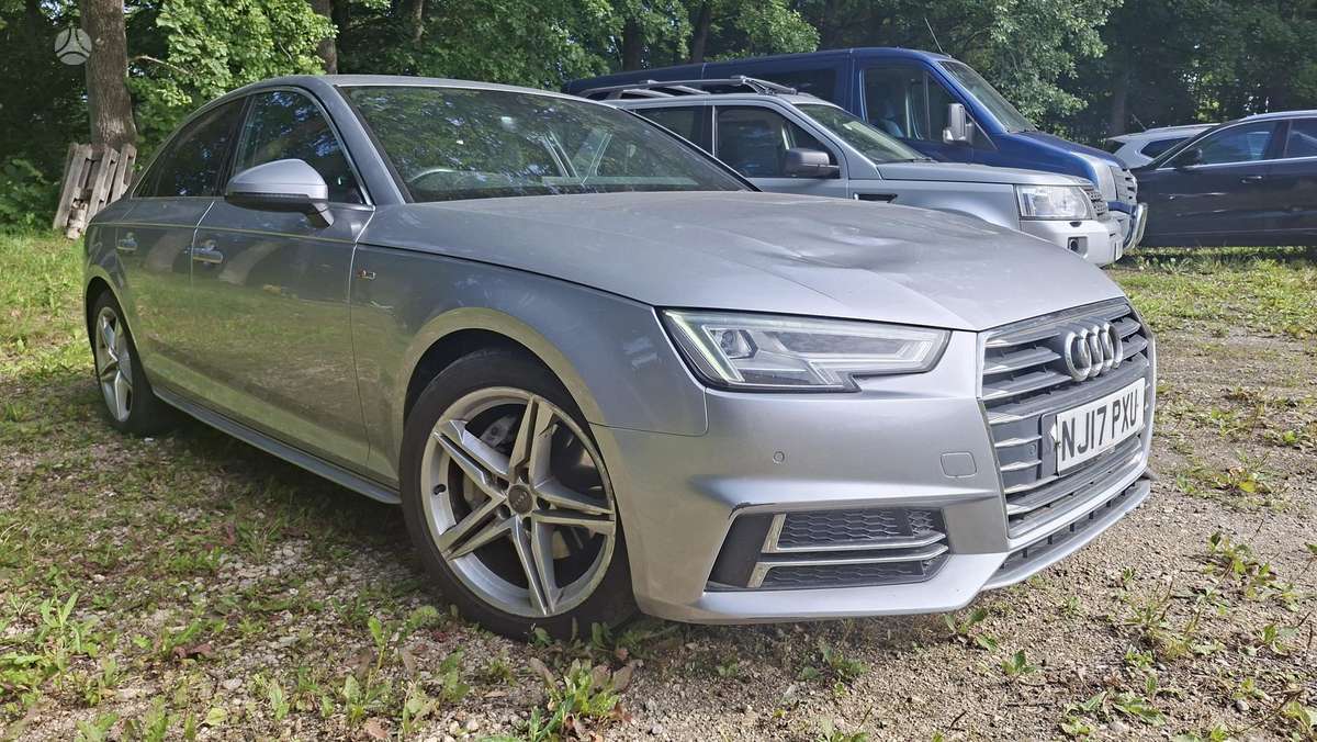 Audi A4, 2.0 l., Седан
