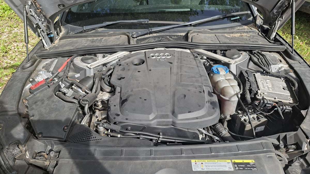 Audi A4, 2.0 l., Седан