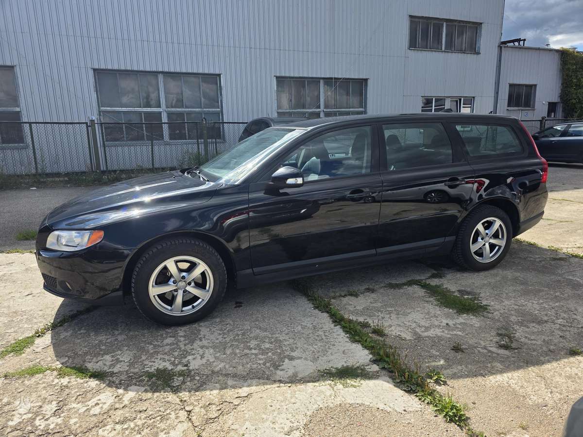 Volvo V70, 2.0 l., Универсал